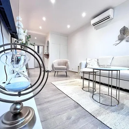 Le Magnifique Promenade Apartment *